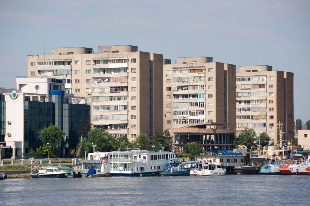 Etajul apartamentului: Asta îți mărește sau micșorează factura la energie