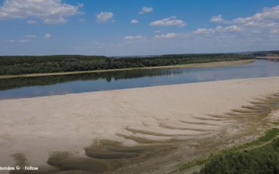 Dunărea spre Cernavodă: Ultima barjă, gata de scufundare