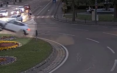 Șoferul care a ucis doi oameni, reținut. Poliția, despre starea lui de sănătate
