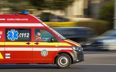 Ambulanța, condiții periculoase: Sindicatele cer încadrare de urgență