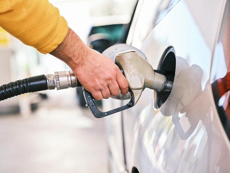 Ministerul Finanțelor TAIE la 20% acciza la motorină