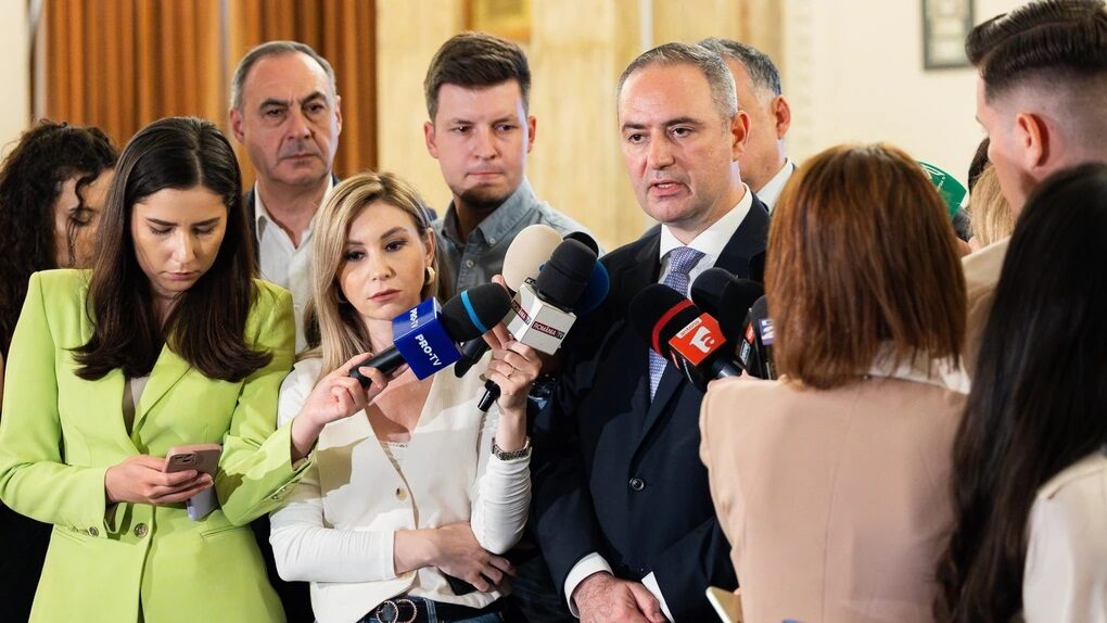 România: FMI scapă la limită. Nazare: Răgaz de câteva luni