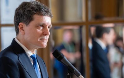 Nicușor Dan atacă la CCR legea ANI