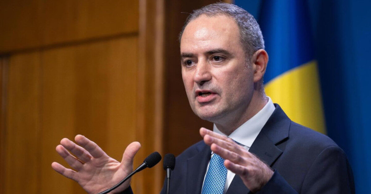 FInanțe: Cât crește economia României, vara decisivă