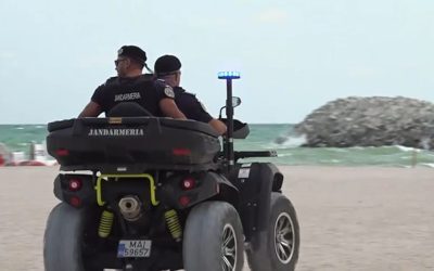 Turiști evacuați de pe plaja din Costinești din cauza unei drone