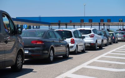 GRANIȚA ROMÂNIEI: Câte țigări și alcool poți aduce fără taxe