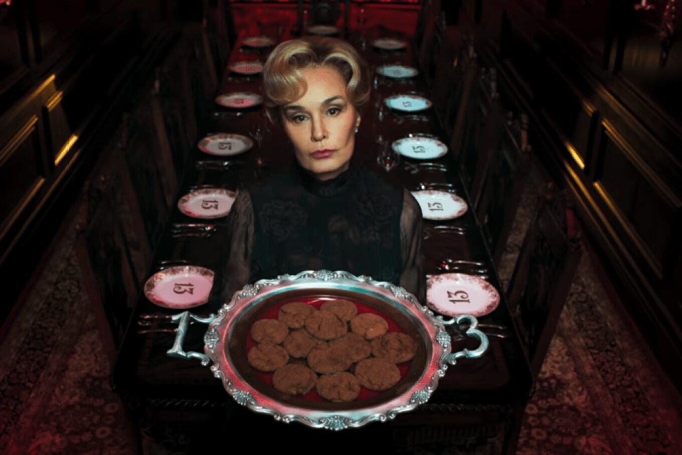 Jessica Lange revine în AHS cu personaje îndrăgite