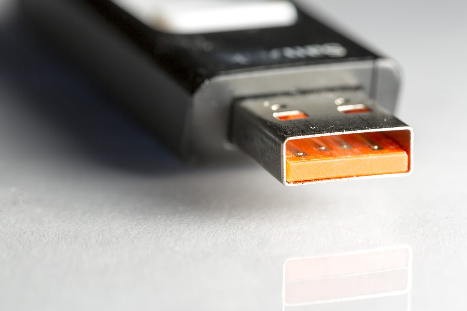 Stick USB: Formatare rapidă în Windows 11 și alegerea corectă