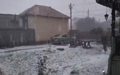 Târgu Jiu sub asalt: Furtună, fără curent și trenuri blocate