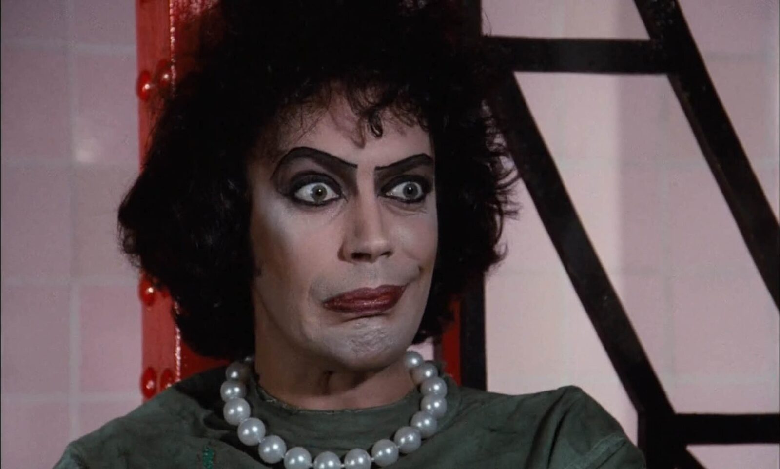 Tim Curry, maestrul rolurilor memorabile și imposibile