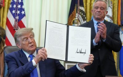 Trump minte la vaccinuri pentru copii