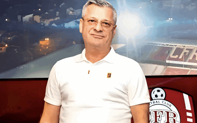 Varga continuă atacurile: „Un papagal”