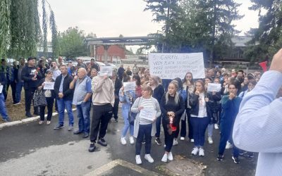 Grevă la Carfil Brașov: Angajații cer salarii. Fără promisiuni!
