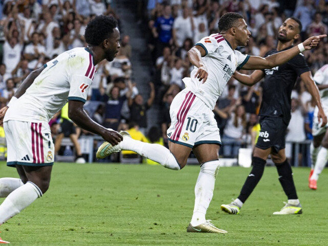 VIDEO: Real Madrid a defilat cu Real Sociedad (4-1)