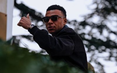 Mbappe, Moștenirea lui Pele: Francezul semnează și vrea să-l egaleze