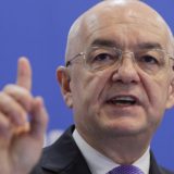 Boc, MAI FERM: „Măsuri URGENTE” după atacul pe ambulanță