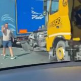 Tragedie pe A0: Șofer mort, prins între două TIR-uri