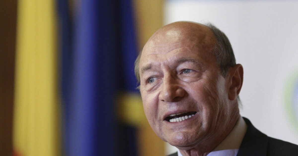 Băsescu: Politicieni și cetățeni, uniți în furt. Legea salarizării, oglindă
