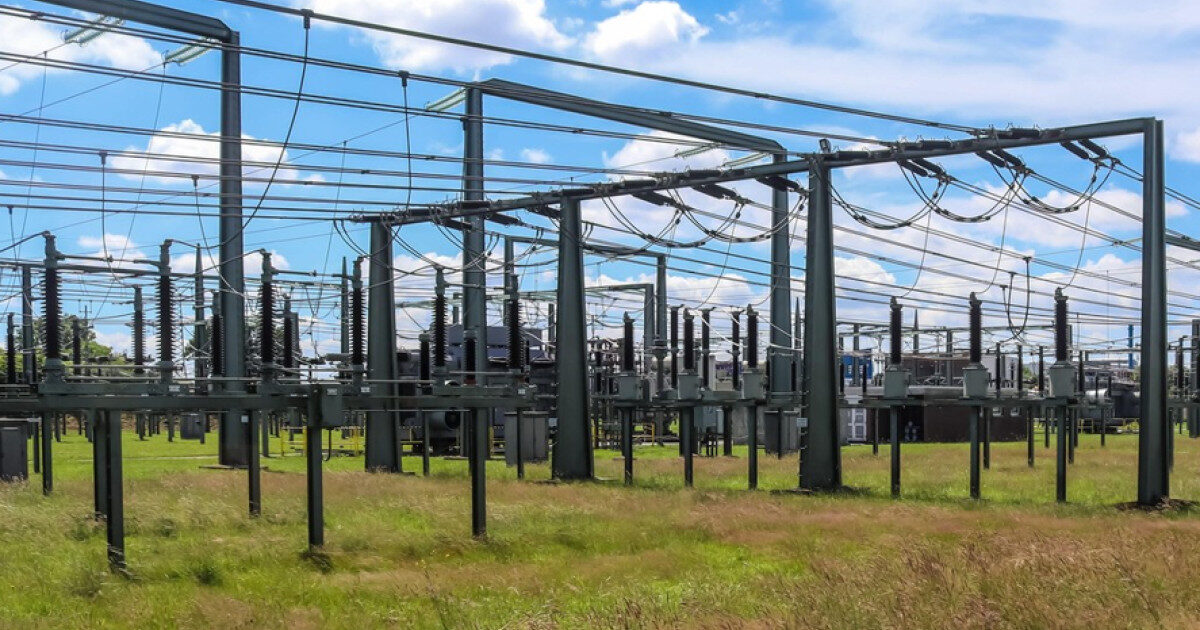 Nicolescu: România importă energie. Deconectarea consumatorilor mari, improbabilă