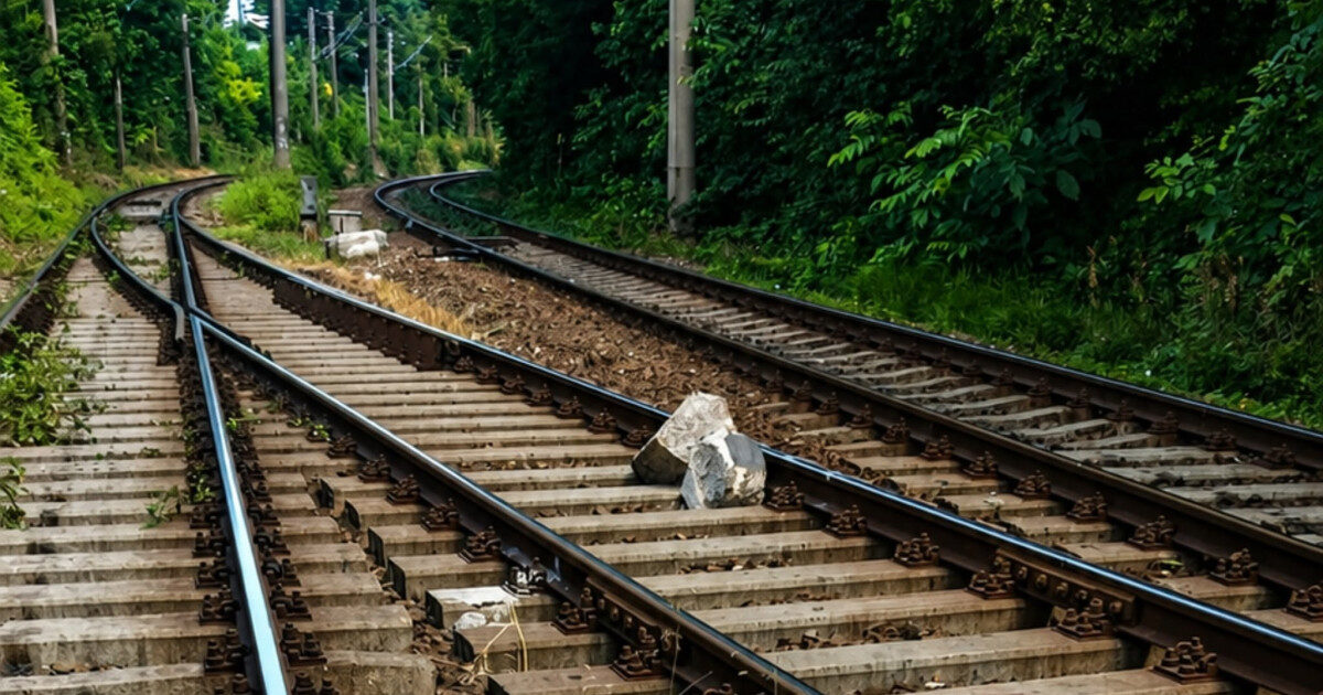Obstacole pe șine: CFR anunță noi capcane pe litoral