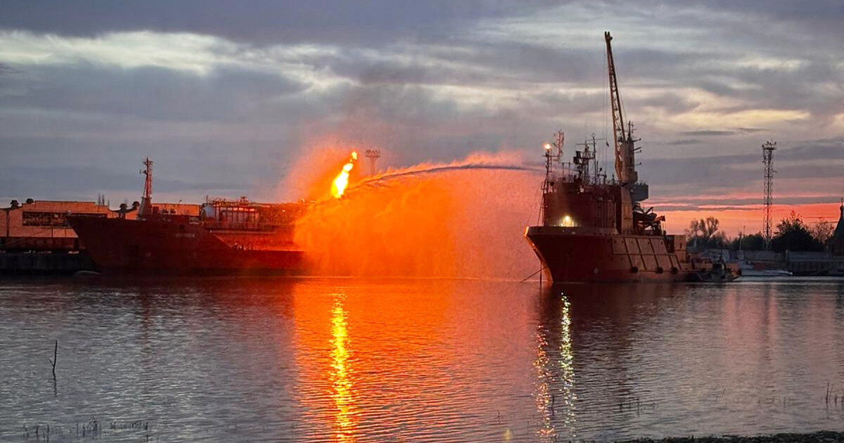 Rusia a atacat Izmail, foc la portul ucrainean de lângă România