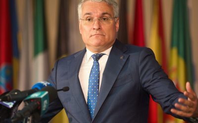 Pîslaru: Negocieri încă 2 săptămâni, legea salarizării nu intră la vot