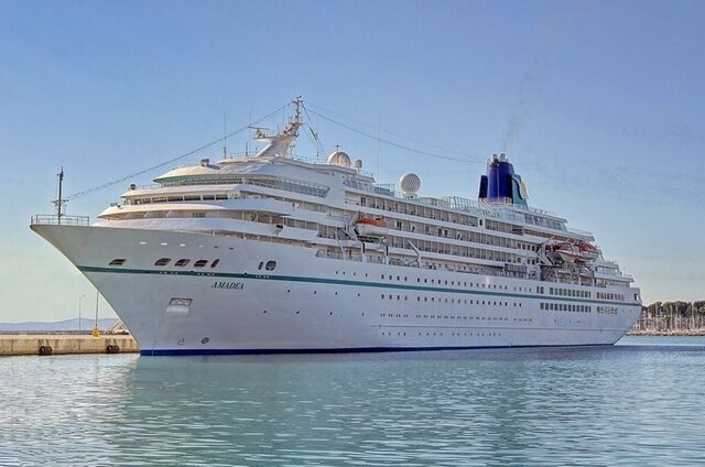 Amadea, vândut cu 187 mil. Dolari fiului unui miliardar din Dubai