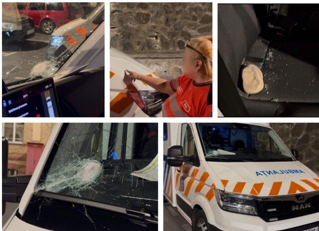 Cluj: Ambulanță atacată, Boc cere reglementarea rețelelor sociale