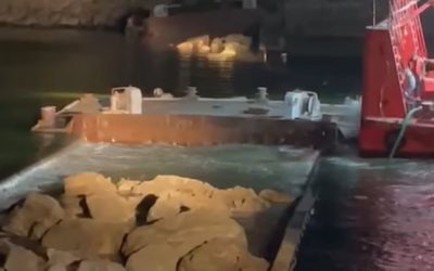 Dunăre: Două barje scufundate, operațiune spectaculoasă de 11 ore