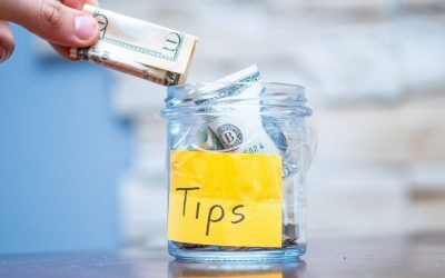 Statul a luat 21 lei din bacșișul românilor la 100 lei HoReCa