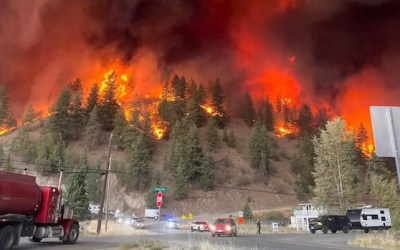 Canada: Urgență declarată, 20.000 evacuați din calea focului