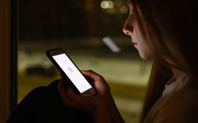 Unul din trei copii, expus la imagini sexuale online