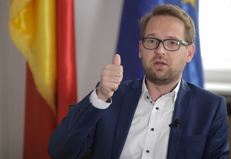 Fritz, decăzut din funcție: Legea integrității merge la promulgare