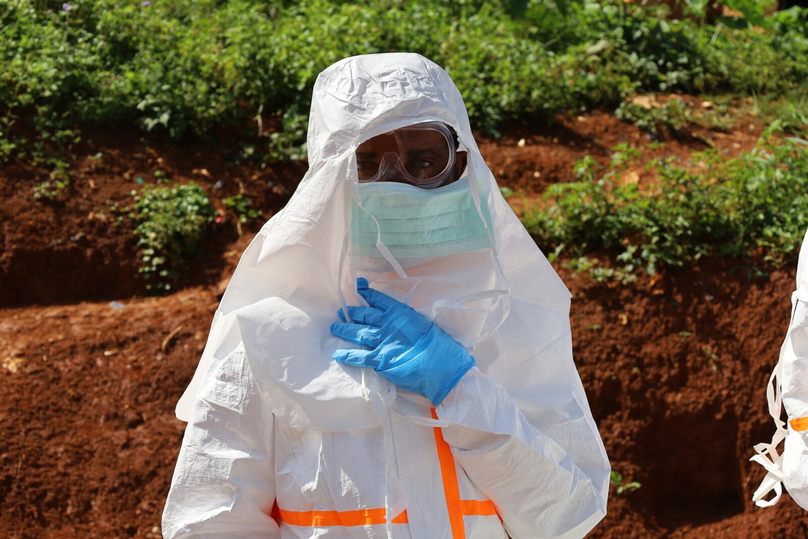 Ebola mută? Africa, decizie șocantă după criza cazurilor