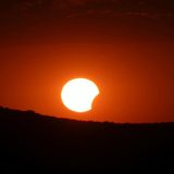 Eclipsa Solară din România: Imagini uimitoare din nord-vest