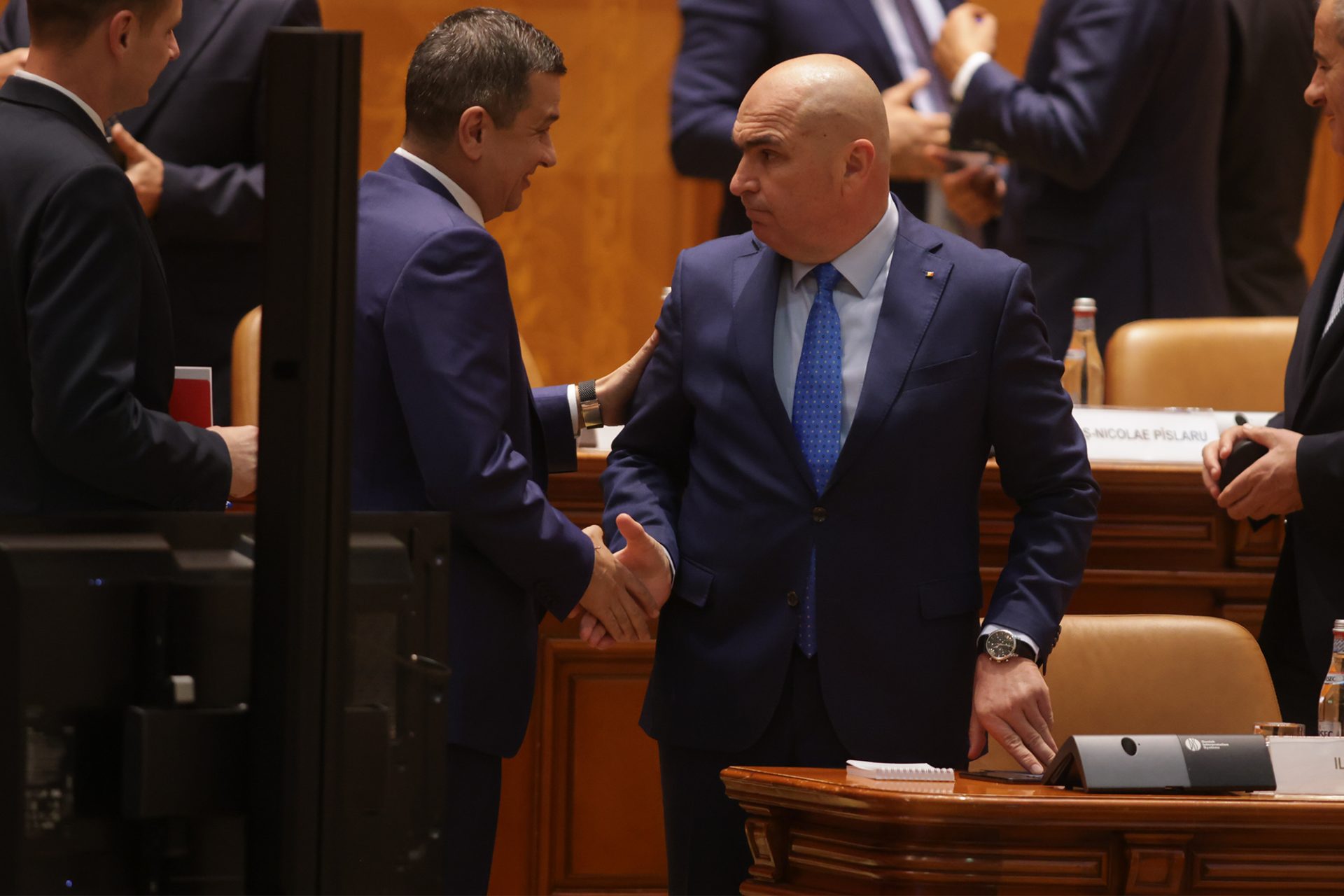 Bolojan: PSD, responsabil pentru eșecul legii salarizării