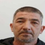 FUGIT DIN AREST LA DOMICILIU. POLIȚIA CERE AJUTOR PENTRU UN EVADAT