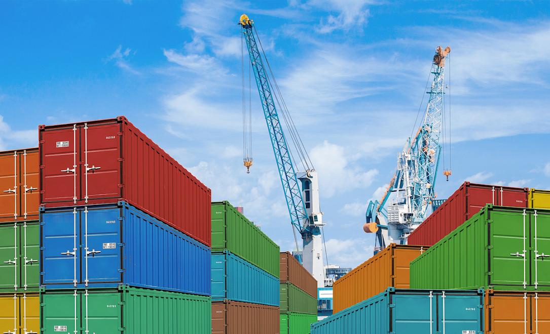 Comerțul extern românesc, creștere record în trimestrul II