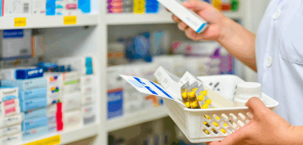 Tensiune: Medicament vital, retras pe ușa din dos. Ce ascundeau cutiile