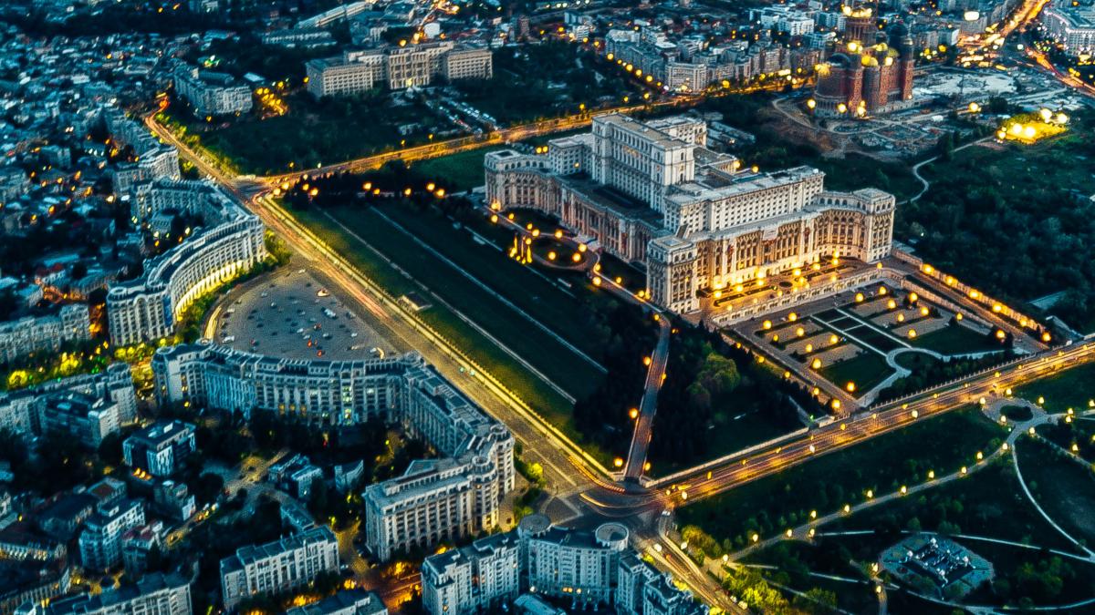Palatul Parlamentului: Guvernul reia lucrările la corpuri