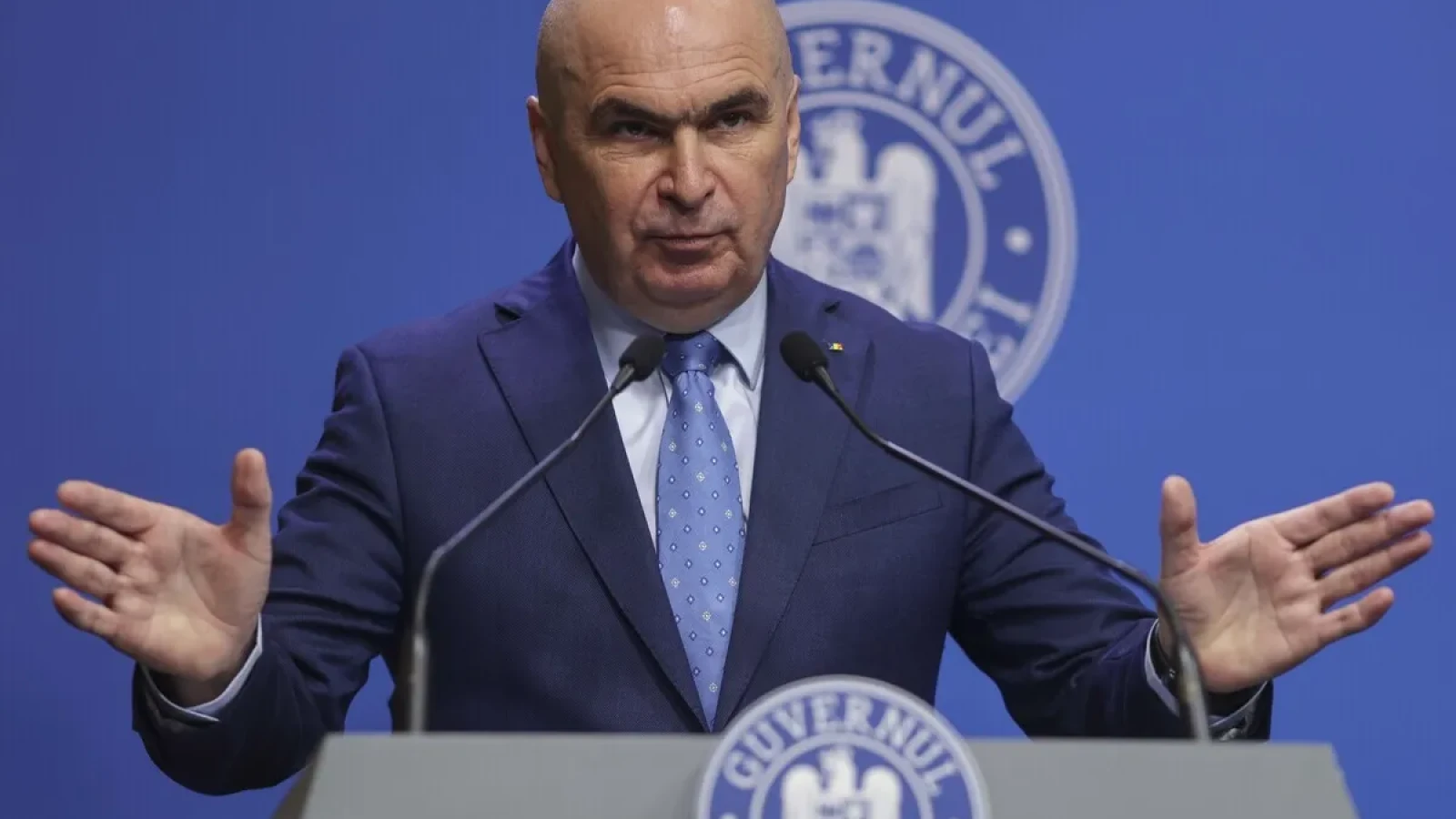 Bolojan: Nu există riscuri la alimentarea cu energie