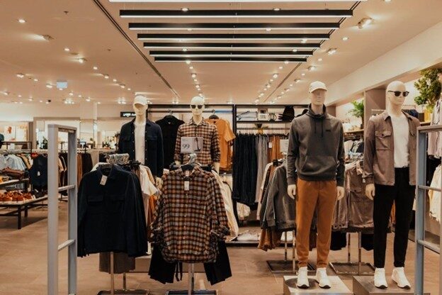 Colliers: Livrări spații comerciale, scăzute cu 35% în 2026, dar optimism pentru 2027