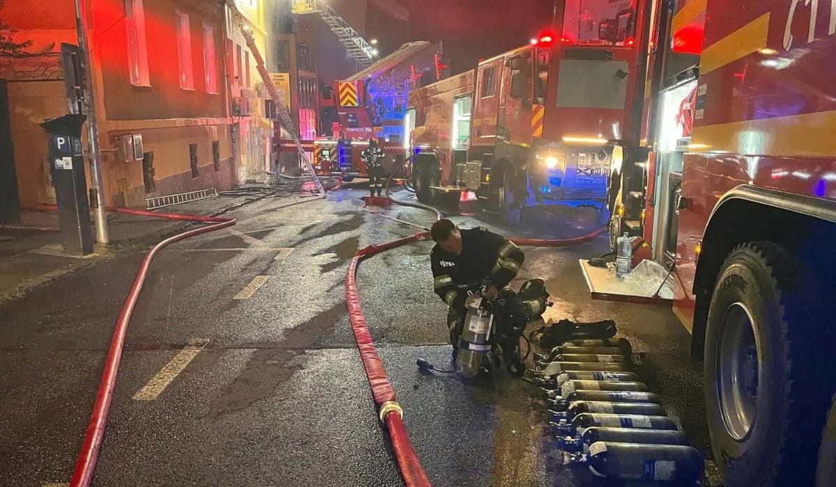 Incendiu devastator la Hașdeu: Pensiune în flăcări, focul a cuprins și două case