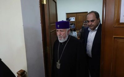 Șeful Bisericii Armene, judecat în conflict cu guvernul și Rusia