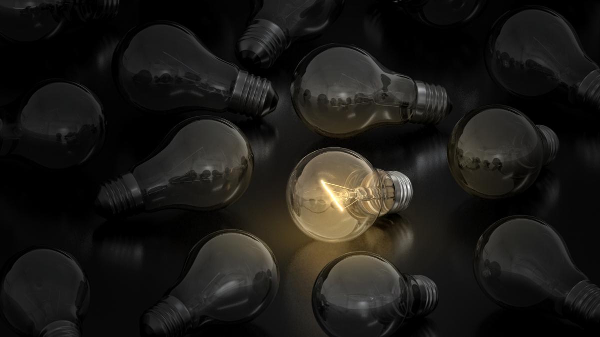 CCR, lumină stinsă: Judecătorii econo­mi­sesc din cauza crizei energetice