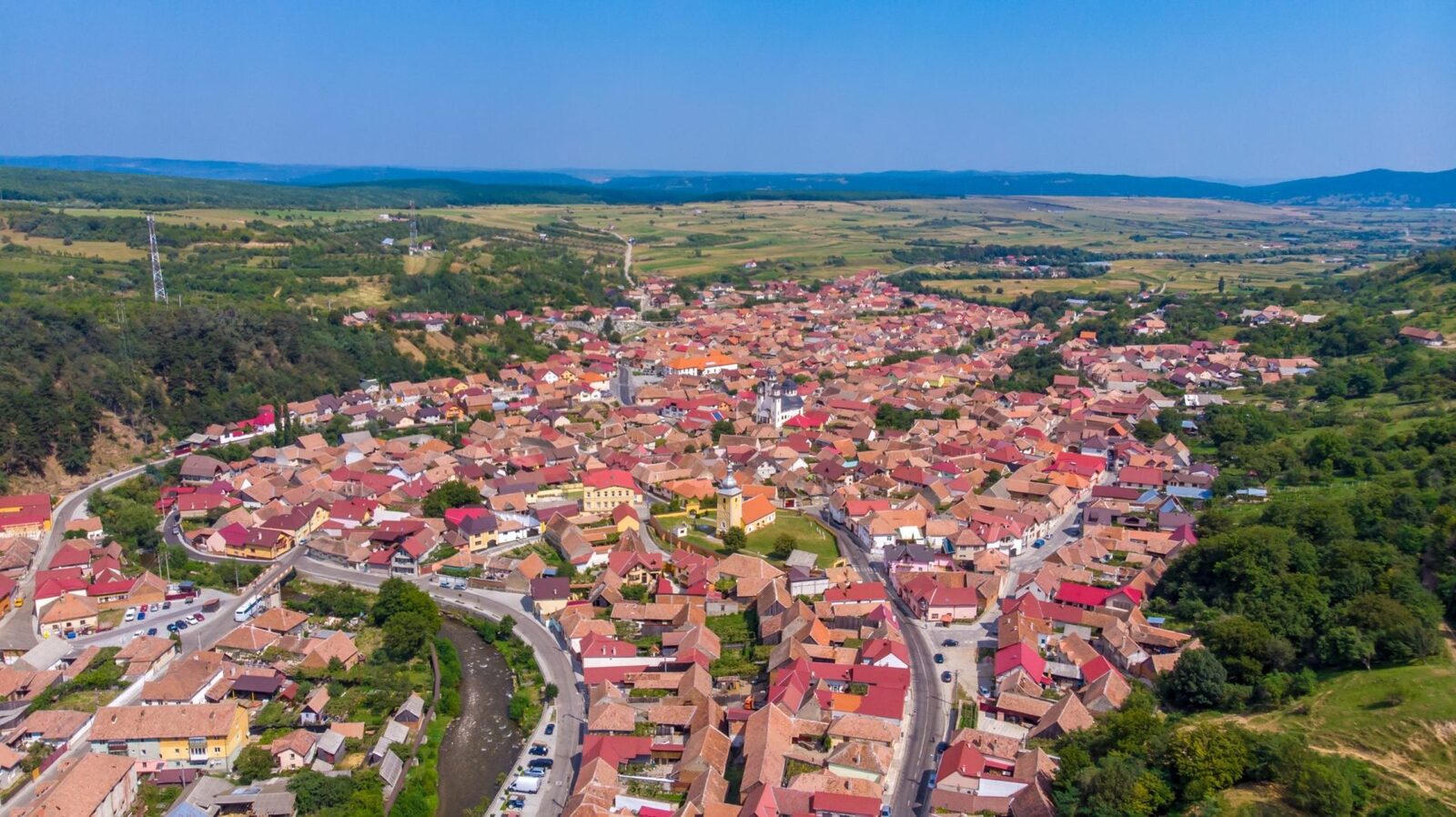 Noi reguli: Case noi în sat fără autorizație, doar notificare la primărie