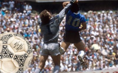 Maradona: Mingea de 10 milioane, licitată în SUA