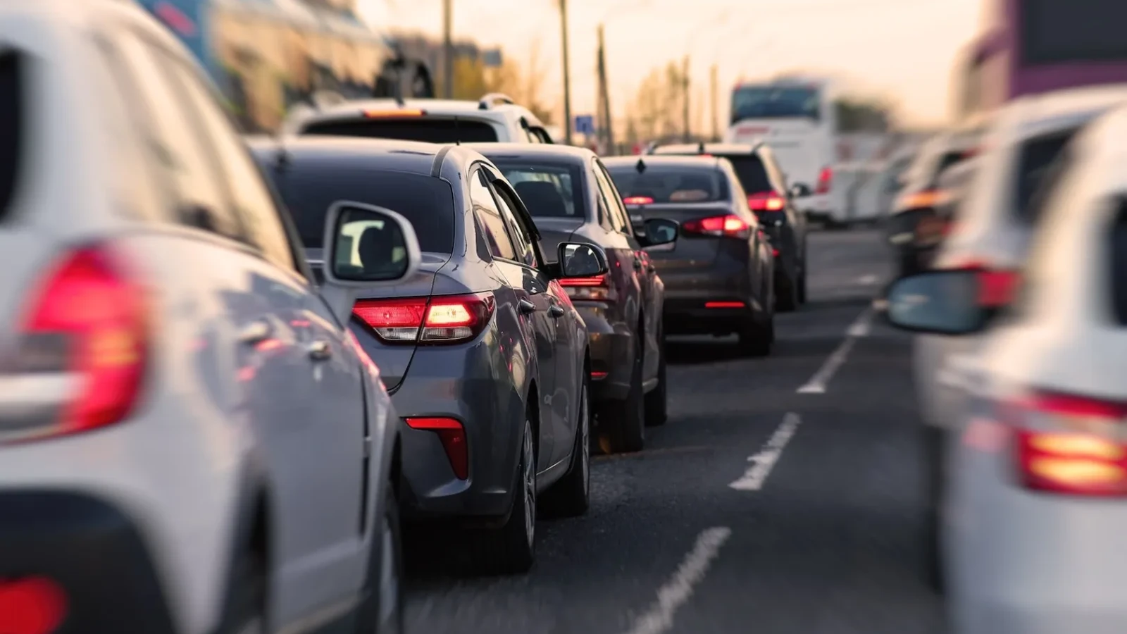 Taxe locale neplătite? Nu mai cumperi mașină!