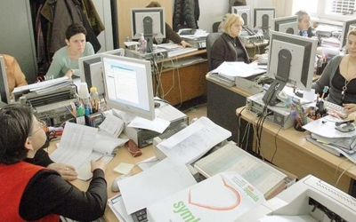 Rudele din administrație, ALUNGATE! Termen limită 8 octombrie