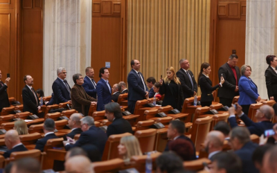 AUR atrage parlamentari pentru suspendarea președintelui
